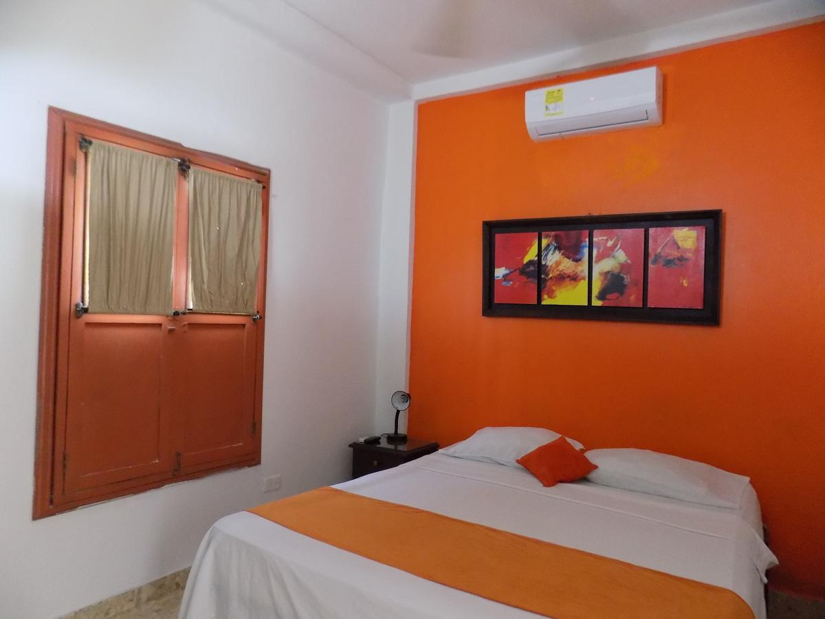 El Pedregal Hotel 3*