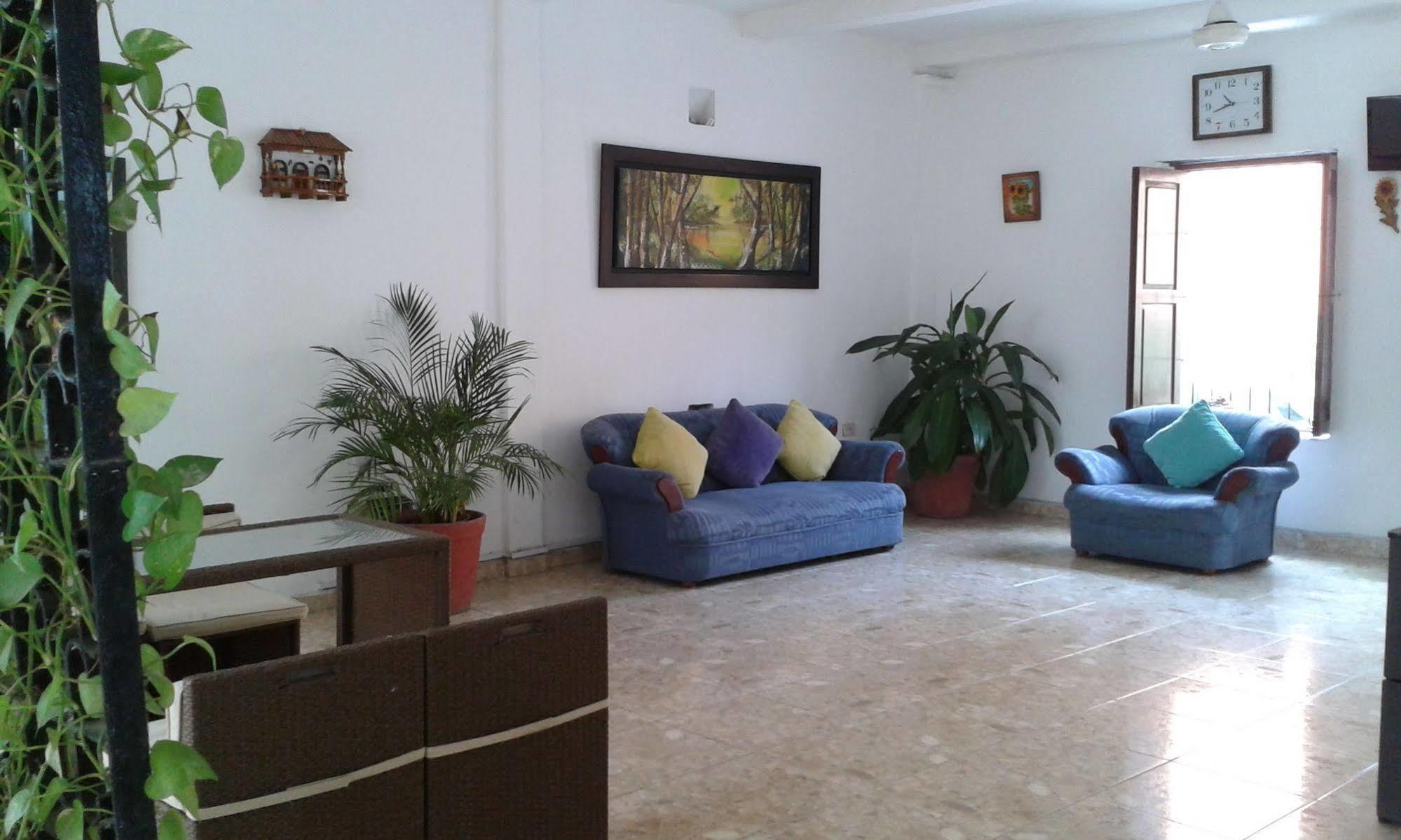 El Pedregal Hotel 3*