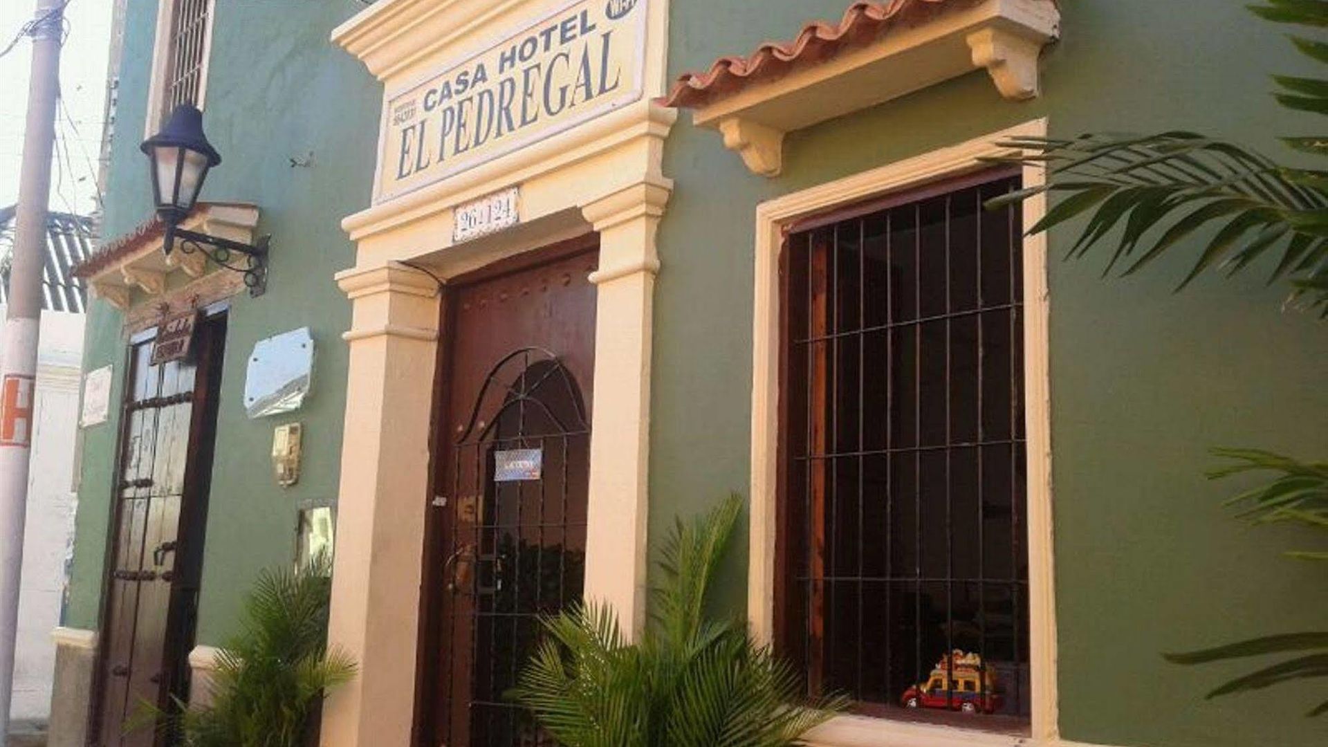 El Pedregal Hotel 3*