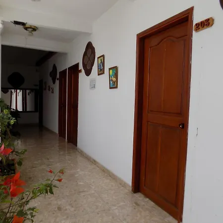 Hotel El Pedregal 3*