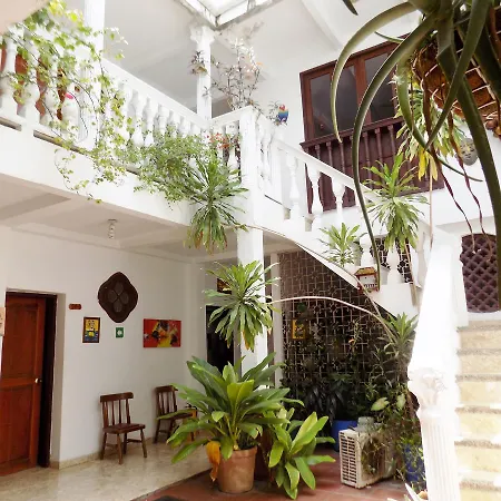 Hotel El Pedregal 3*