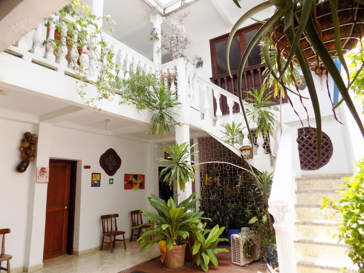 Hotel El Pedregal 3*